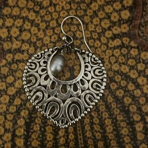 Silpada SINGLE EARRING ONLY 
Sterling Silver  with Fresh Water Silver Pearl